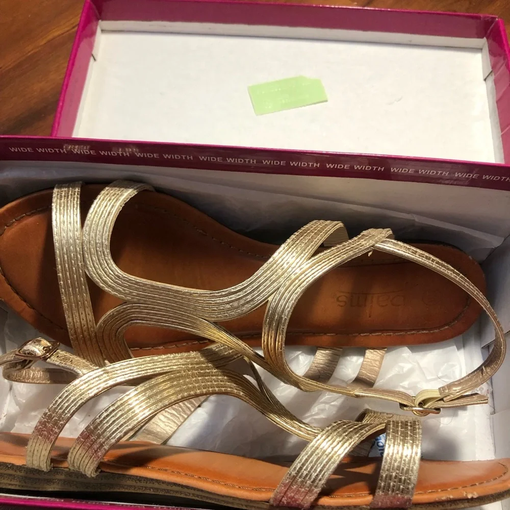 Gold Gladiator sandals LAST CALL 🚨 - Picture 2 of 6